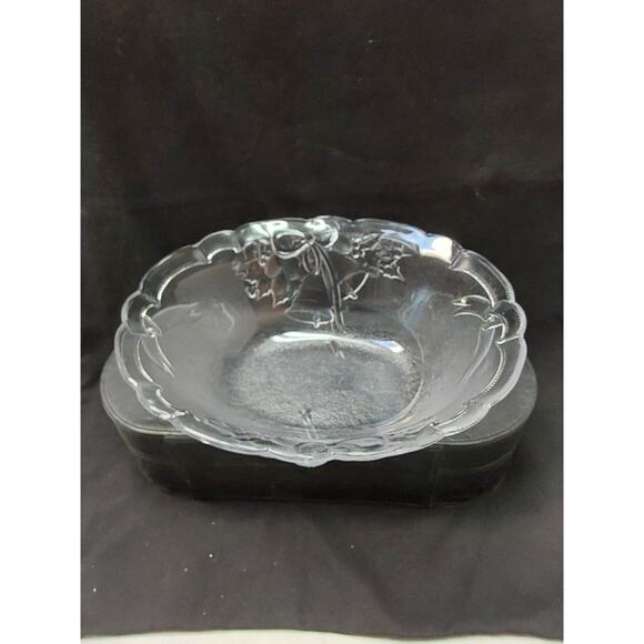 Mikasa Crystal Serving Bowl Holiday Bells 10" Oval in Box Christmas Item - Picture 1 of 4